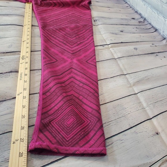 Fabletics Leggings Size XL Purple Print Stretch High Waisted Ankle - Picture 9 of 11
